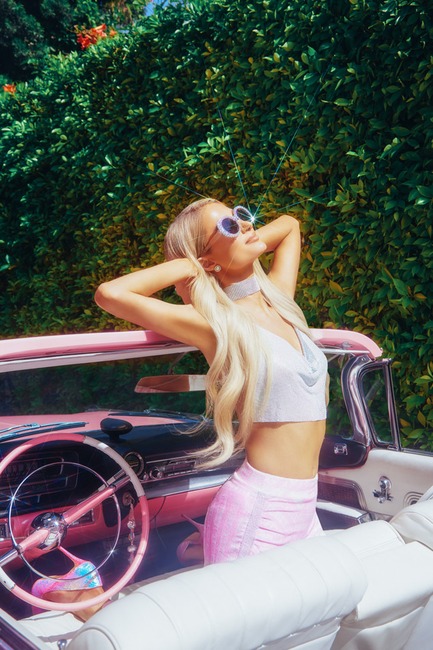 ESC: Paris Hilton x Boohoo